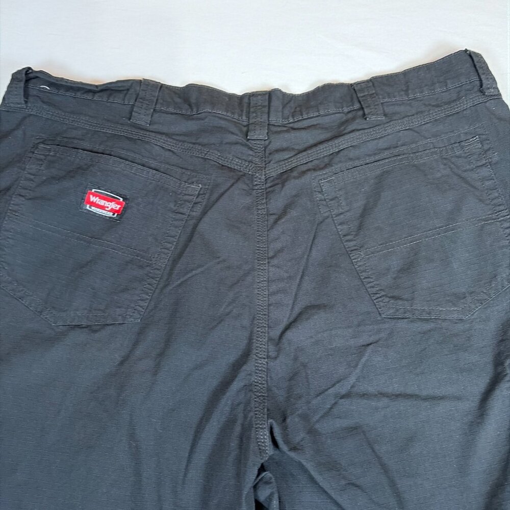 Wrangler Workwear Utility Shorts Men's 42 Black - Picture 7 of 8